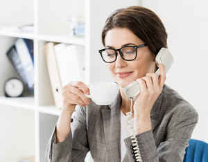 The benefits of pre-recorded audio presentations using a dedicated hotline phone number The benefits of pre-recorded audio presentations using a dedicated hotline phone number